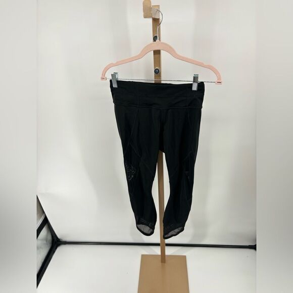 Athleta black leggings with mesh detail size XS - Picture 1 of 10